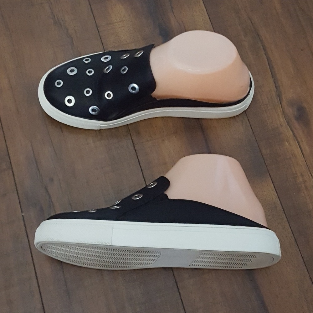 14th & Union - Clio Black Leather Mules